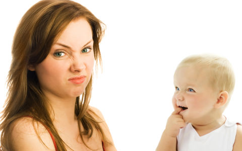 Запах изо рта у ребенка, причины и как избавиться